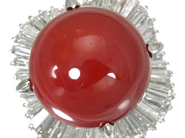 プラチナ　血赤サンゴ（珊瑚）14.8mm　ダイヤモンドリング