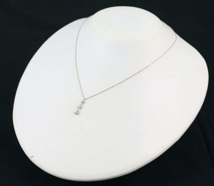 ヴァンドーム ネックレス ダイヤ 0.12ct 3P K18WG 