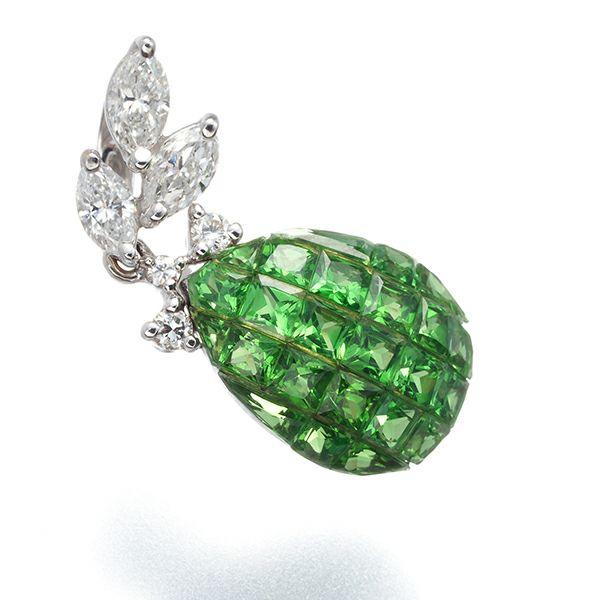 グリーンガーネット 2.05ｃｔ ダイヤ 0.28ｃｔ ミステリーセッティング ペンダントトップ K18WG