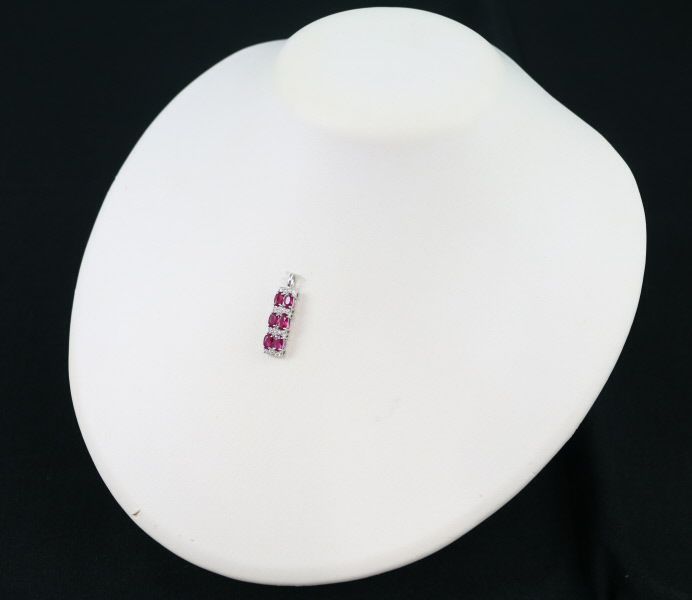 ルビー 1.50ct ダイヤ 0.15ct ペンダントトップ K18WG 