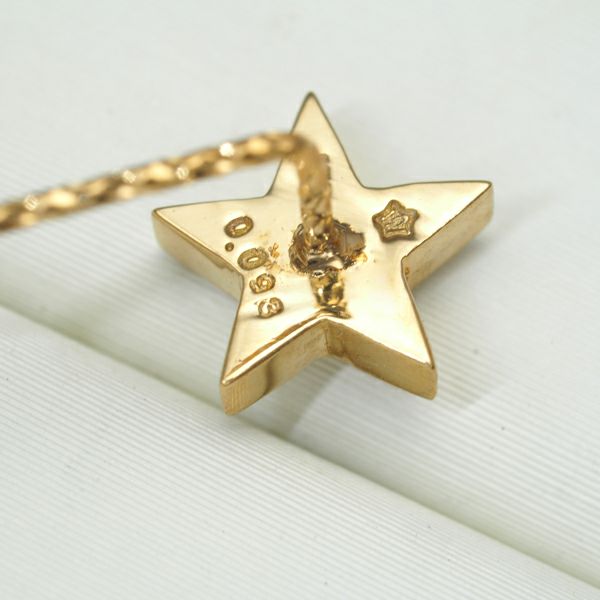 フェスタリア ピアス ダイヤ 0.093ct/0.01ct Wish upon a star スター K18YG 