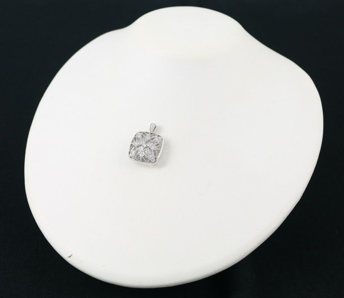 ミキモト ペンダントトップ ダイヤ 0.48ct  ダンシング 透かし ミルグレイン K18WG 