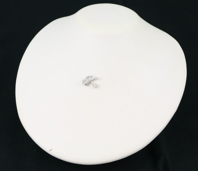 ダイヤ 0.25ct アルファベット イニシャル K 2種カット  ペンダントトップ K18WG 