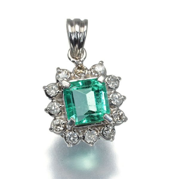エメラルド 0.75ct ダイヤ 0.20ct クラシック  ペンダントトップ Pt900 