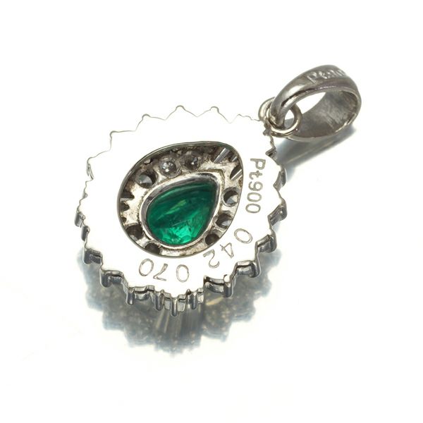エメラルド 0.42ct ダイヤ 0.70ct クラシック ペンダントトップ Pt900 