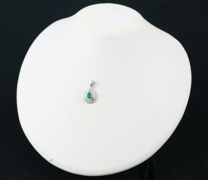 エメラルド 0.42ct ダイヤ 0.70ct クラシック ペンダントトップ Pt900 