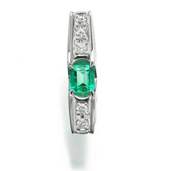 エメラルド 0.415ct ダイヤ 0.104ct ペンダントトップ K18WG 