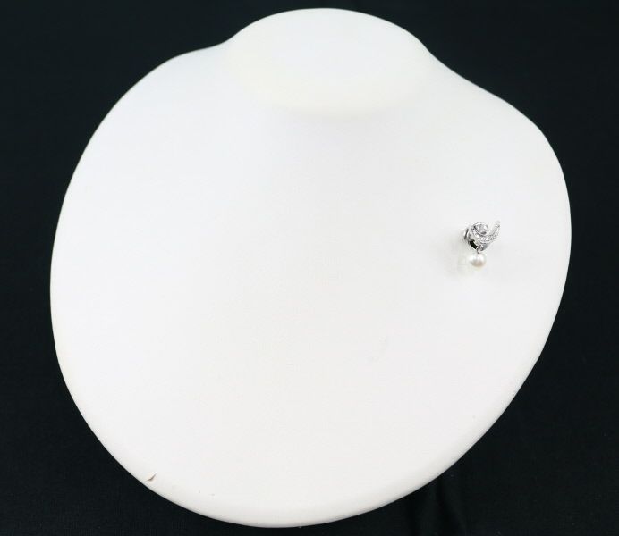 ミキモト ブローチ パール アコヤ真珠 7.0mm ダイヤ ムーン K18WG