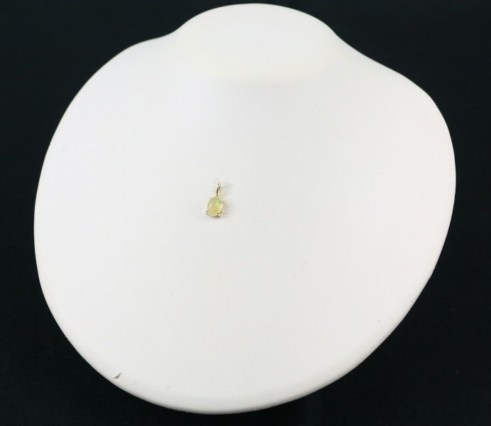 オパール 1.13ct  一粒 ペンダントトップ K14YG 