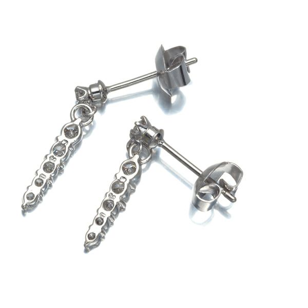 ダイヤ 0.30ct/0.30ct ピアス Pt900 