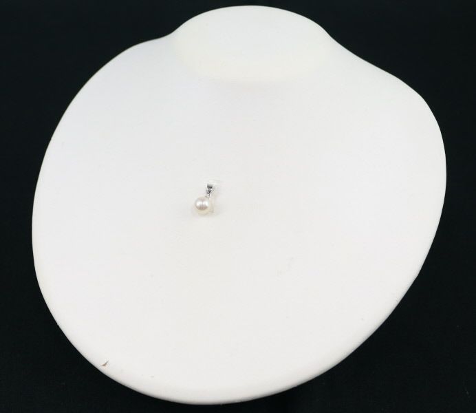 ミキモト ペンダントトップ パール アコヤ真珠 7.5mm   K14WG 