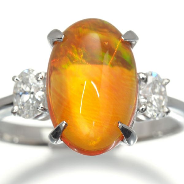 ファイアオパール 1.94ct ダイヤ 0.30ct オーバルカット  リング Pt900 鑑別書