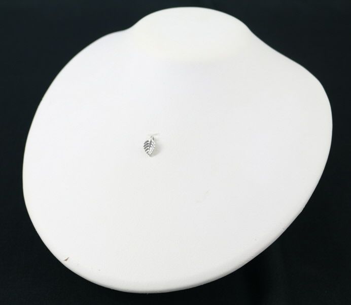 ミキモト ペンダントトップ リーフ K18WG 