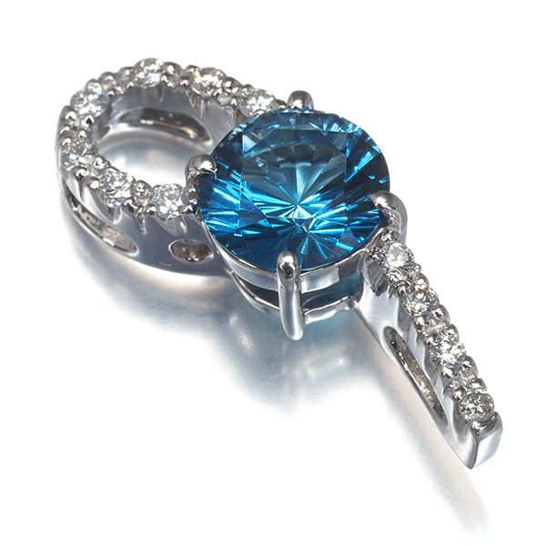 トパーズ 1.80ct ダイヤ 0.19ct   ペンダントトップ Pt900 