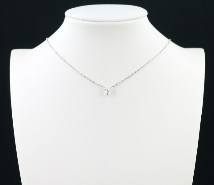 ティファニー ネックレス ダイヤ 0.33ct E VVS1 EX ルシダ ソリティア  Pt950 鑑定書