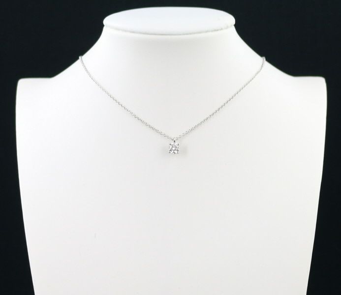 ティファニー ネックレス ダイヤ 0.37ct VVS2 H ソリティア  Pt950 鑑定書