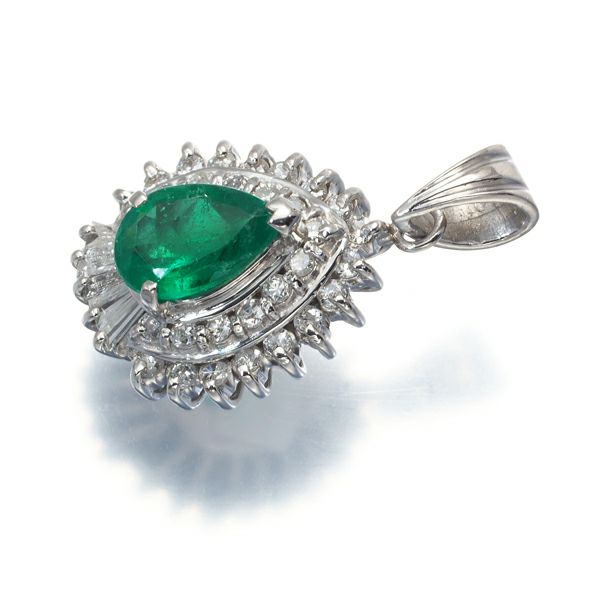 エメラルド 0.52ct ダイヤ 0.28ct ティアドロップ クラシック ペンダントトップ Pt900 