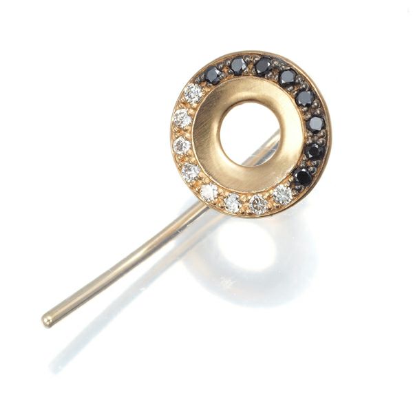 ヒロタカ ピアス ブラック&クリア ダイヤ 0.08ct Wheel of Fortune アロー 片耳 K10