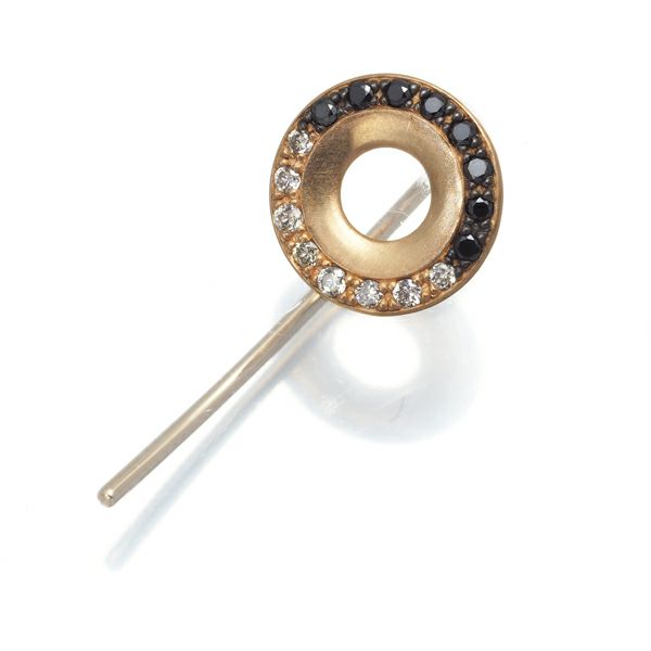 ヒロタカ ピアス ブラック&クリア ダイヤ 0.08ct Wheel of Fortune アロー 片耳 K10