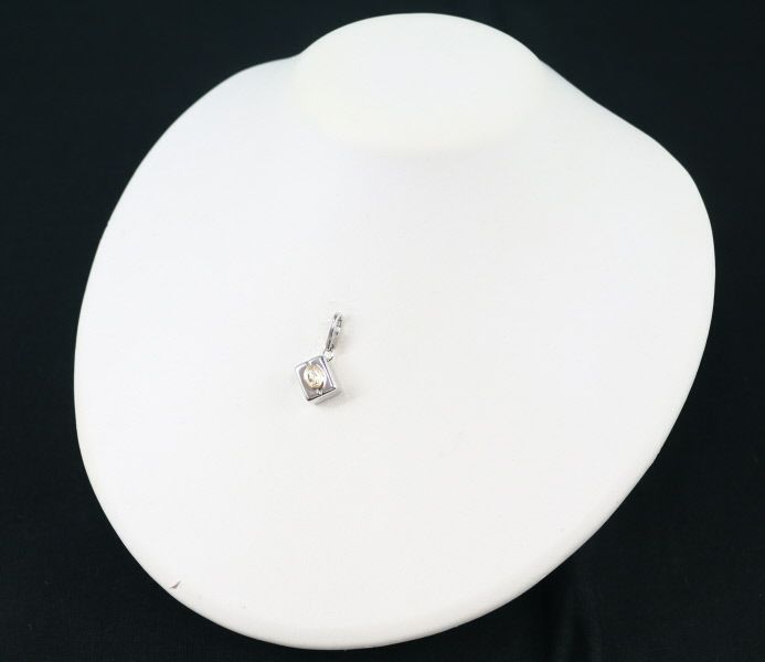カルティエ ペンダントトップ 2C ギフトボックス チャーム K18WG/YG 