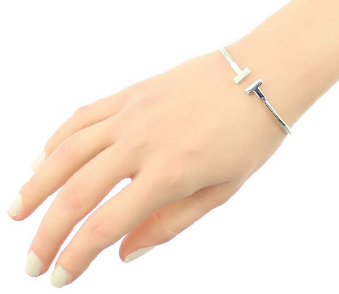 ティファニー ブレスレット  Tワイヤー バングル K18WG 