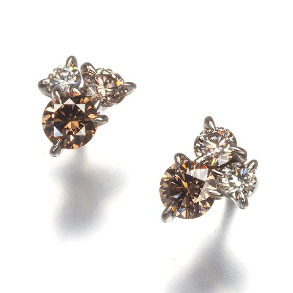 カシケイ ピアス ダイヤ 0.46ct ムク  K18BG 