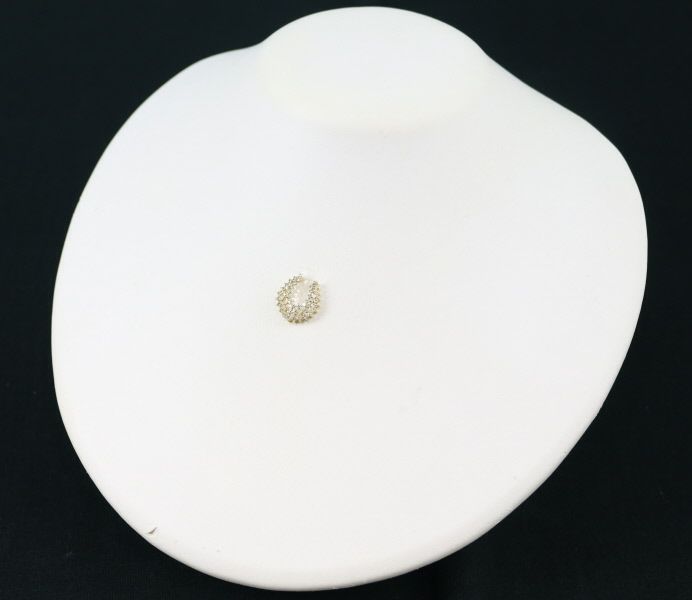 ダイヤ 0.80ct ホースシュー 透かし ペンダントトップ K18YG 