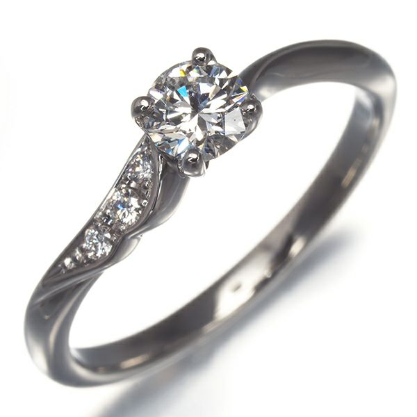 俄 リング ダイヤ 0.32ct E VS1 3EX 唐花 12号 Pt950 鑑定書