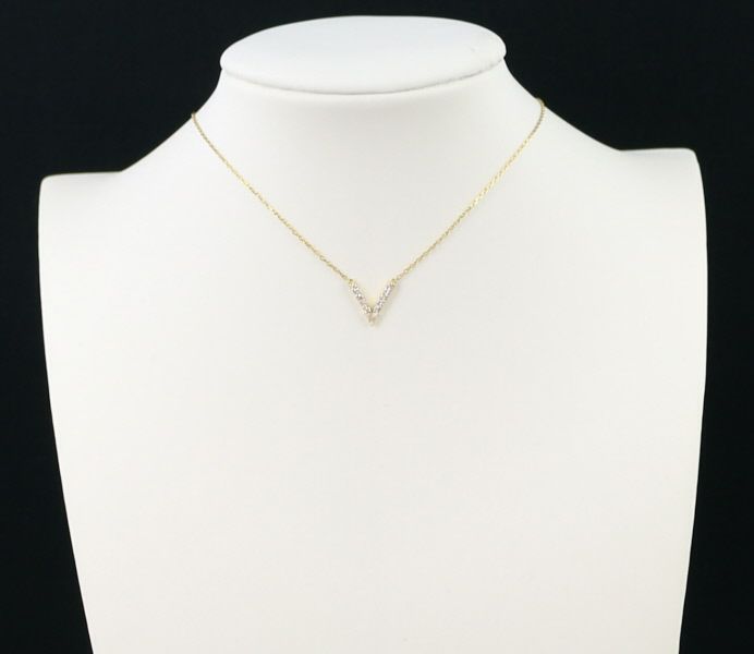 アーカー ネックレス ダイヤ 0.12ct Vチェーン  K18YG 