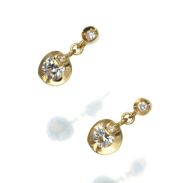 ダイヤ 0.10ct/0.013ct/0.10ct/0.013ct ピアス K18YG 