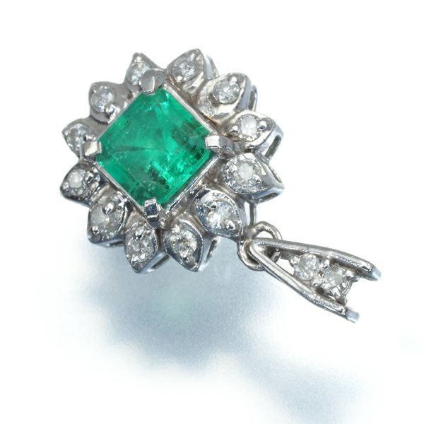 エメラルド 0.50ct ダイヤ 0.15ct クラシック  ペンダントトップ Pt900 