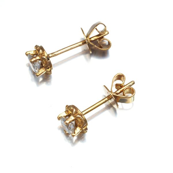 ダイヤ 0.15ct/0.15ct程 一粒 フラワー ピアス K18YG 