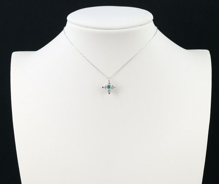 エメラルド 0.04ct ダイヤ 0.30ct フラワー  ネックレス K18WG 