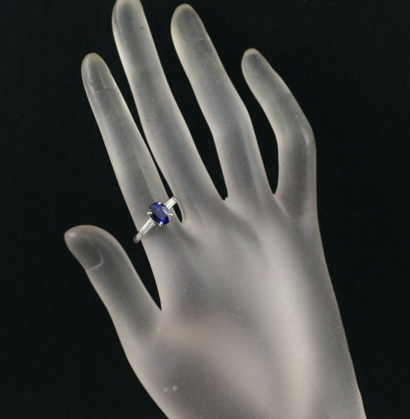 タサキ リング サファイア 1.52ct ダイヤ 0.45ct テーパーカット クラシック 11号 Pt900 