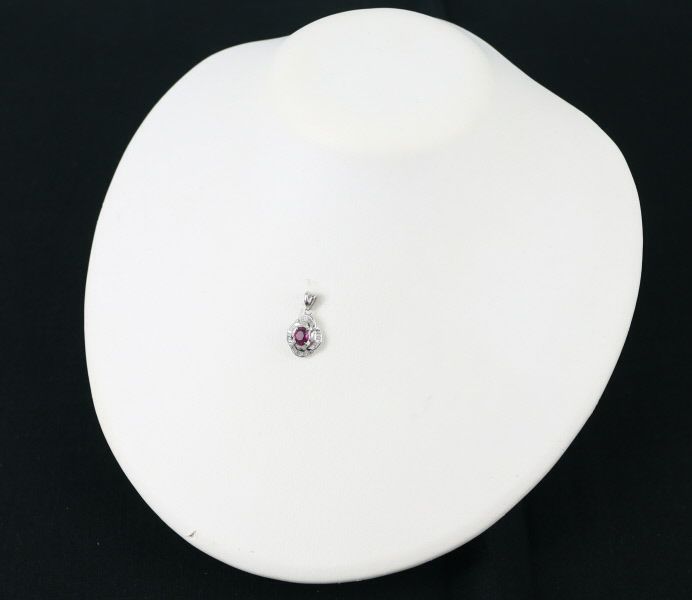 ルビー 0.81ct ダイヤ 0.26ct クラシック  ペンダントトップ Pt900 ソーティング