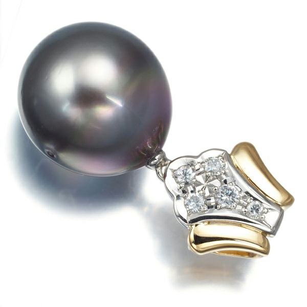 タサキ ペンダントトップ ブラックパール 黒蝶真珠 13.4mm ダイヤ 0.10ct Pt900/K18YG 