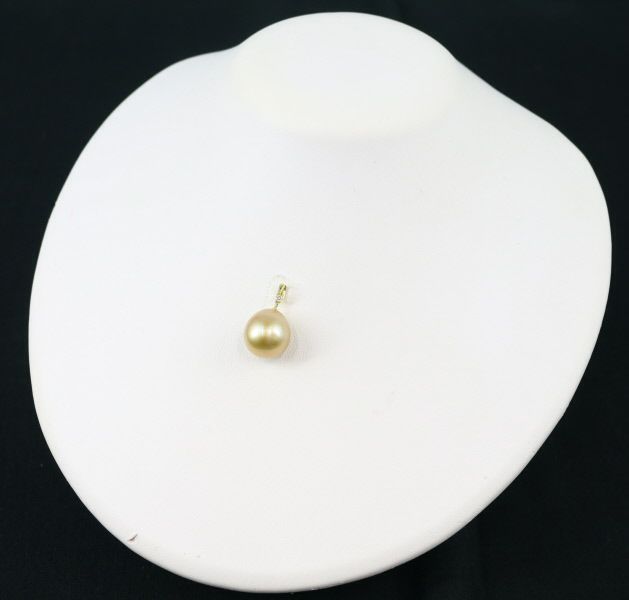 ゴールデンパール 白蝶真珠 13.8mm ダイヤ 0.03ct ペンダントトップ K18YG ソーティング