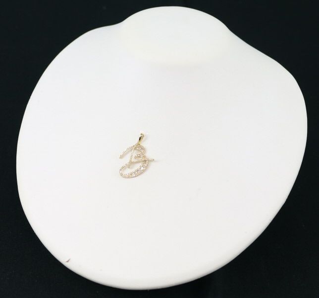ダイヤ 0.50ct イニシャル B  ペンダントトップ K18YG 