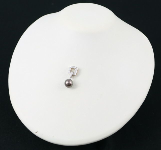 タサキ ペンダントトップ ブラックパール 黒蝶真珠 10.2mm ダイヤ 3WAY K18YG/WG 
