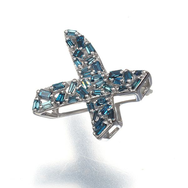 ブルーダイヤ 0.30ct   ペンダントトップ K18WG