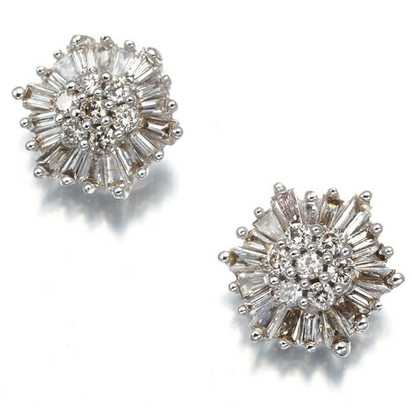 ダイヤ 0.17ct/0.17ct  2種カット テーパー&ラウンド ピアス K18WG 
