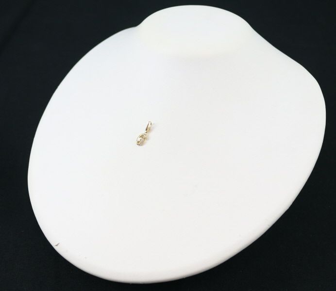 ゆきざき ペンダントトップ ダイヤ 0.04ct ノンブルプティ ナンバー No.6　チャーム K18YG 