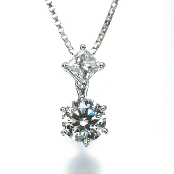 タサキ ネックレス ダイヤ 0.60ct/0.22ct   K18WG 
