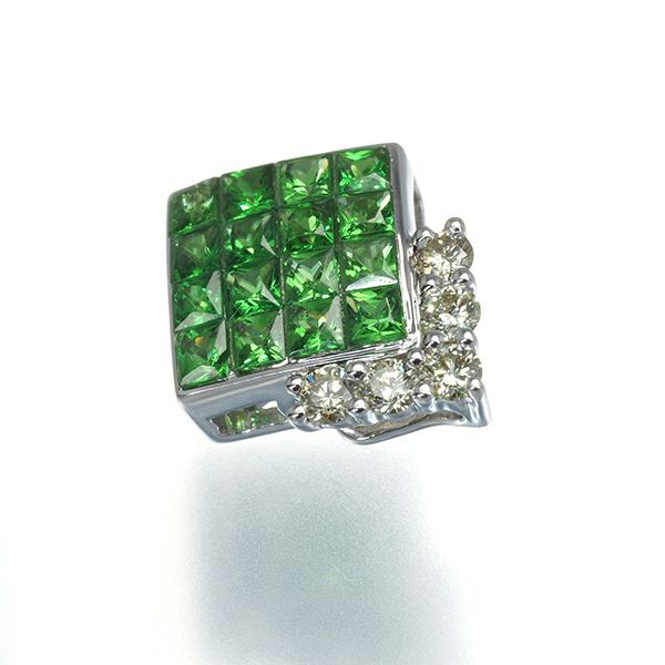 グリーンガーネット 0.62ct ダイヤ 0.10ct ミステリーセッティング  ペンダントトップ K18WG 
