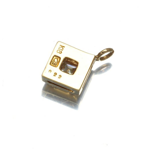セイコー ペンダントトップ ダイヤ 0.22ct  スクエアカット K18YG 