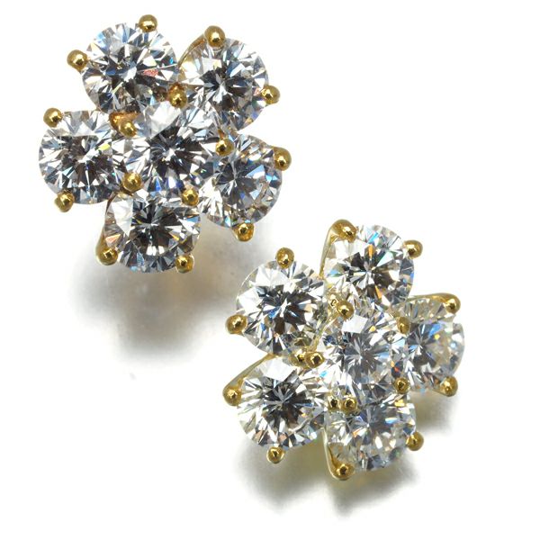 ギメル ピアス ダイヤ 0.997ct/1.000ct   K18YG 箱
