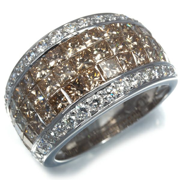 レ・エッセンシャル リング ブラウン&クリア ダイヤ 3.60ct ミステリーセッティング 9号 K18WG 