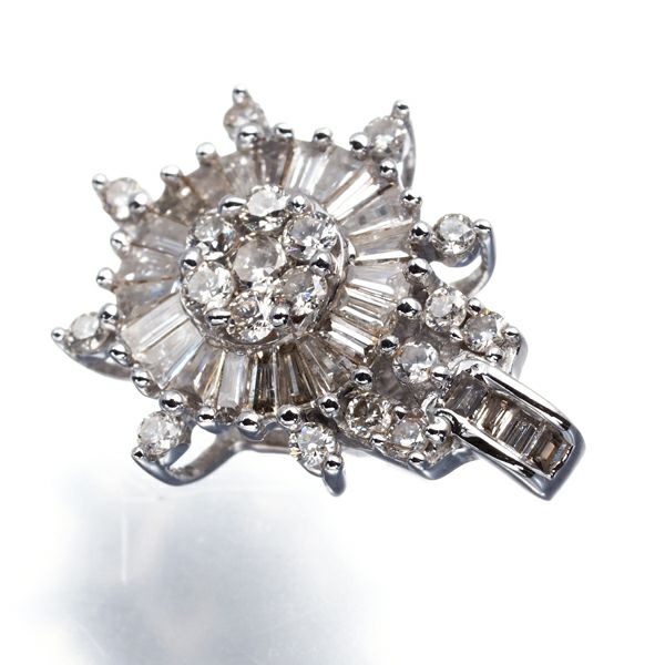 ダイヤ 0.29ct 2種カット  ペンダントトップ K18WG 