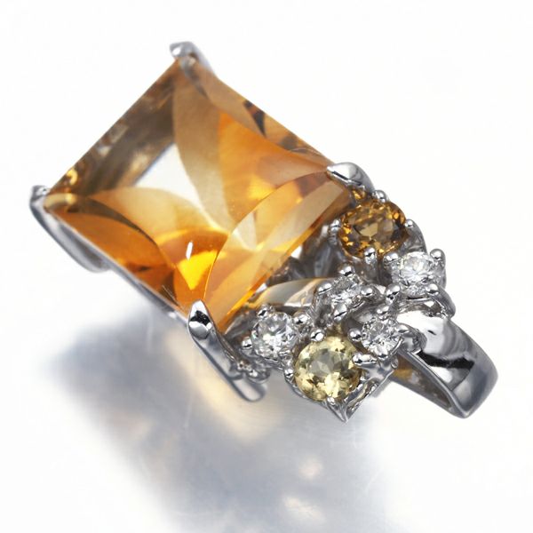 シトリン 3.20ct  ダイヤ 0.07ct ペンダントトップ K18WG 