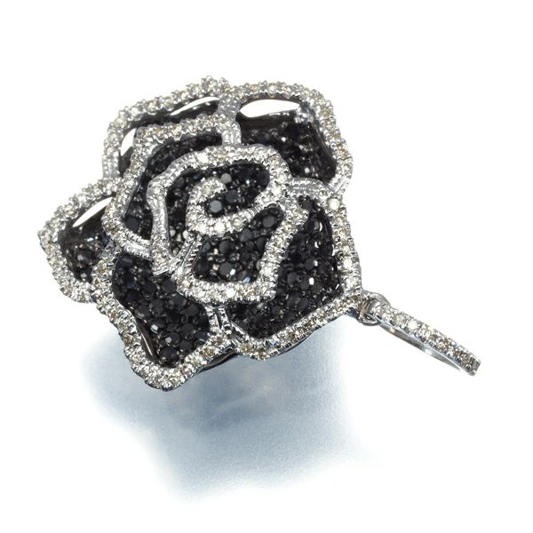 ダイヤ ブラックダイヤ 1.00ct フラワー  ペンダントトップ K18WG/ブラックコーティング 